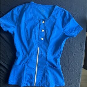 Jaanuu Moto scrub top with snap front, zipper, front pockets -used XS